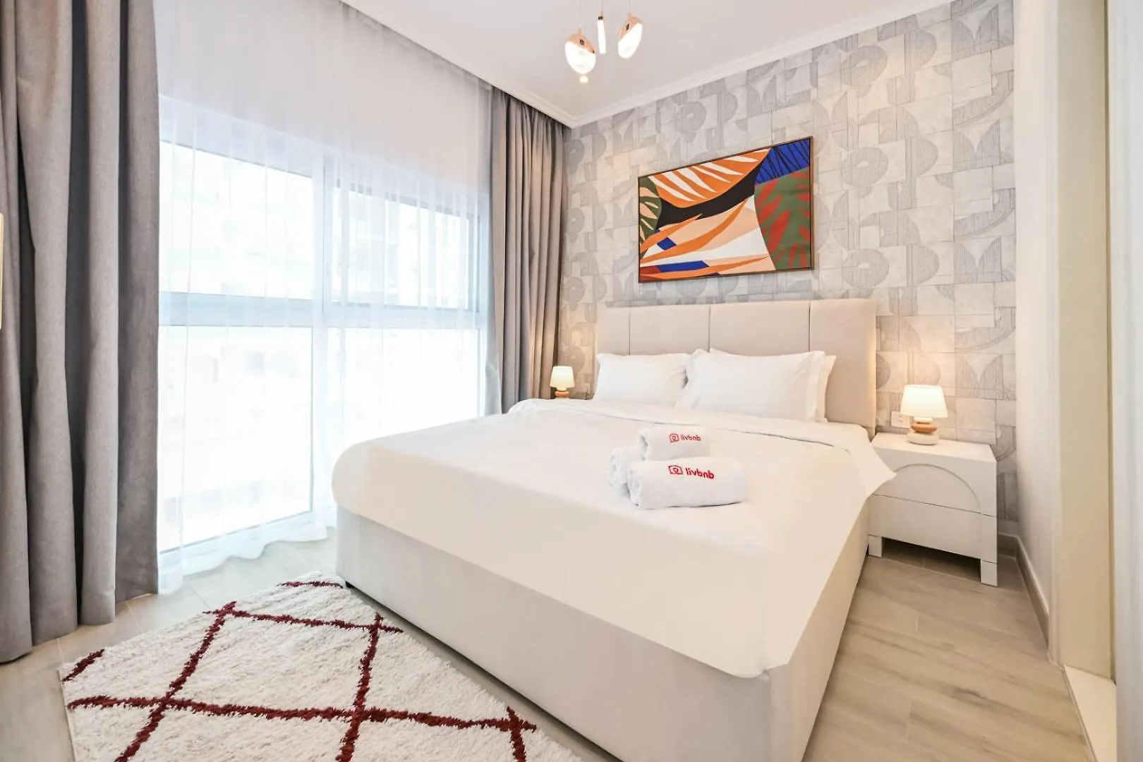 Livbnb-Radiant, Upgraded 1B Unit In District 14, Jvc Dubai